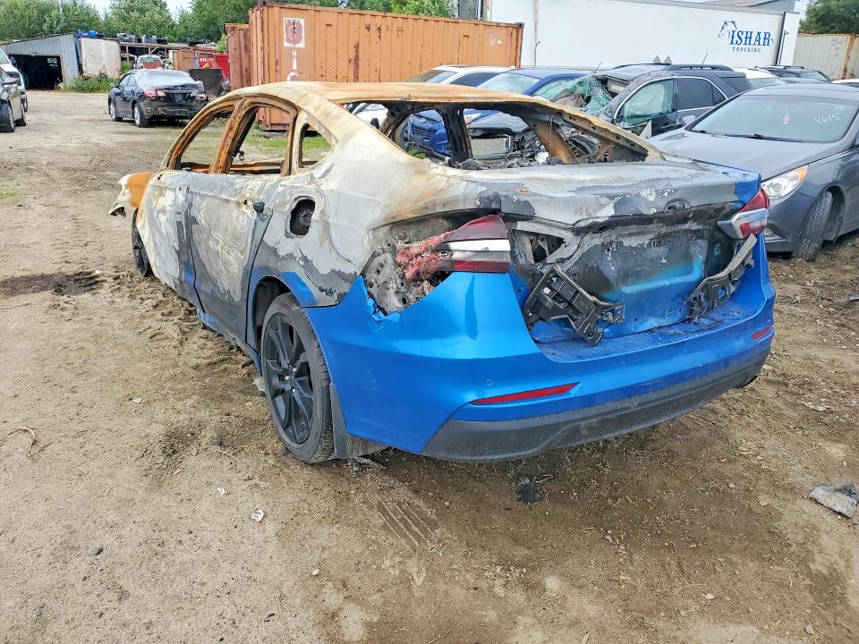 Photo 2 from auction – 2019 FORD FUSION with VIN 3FA6P0HD9KR190791