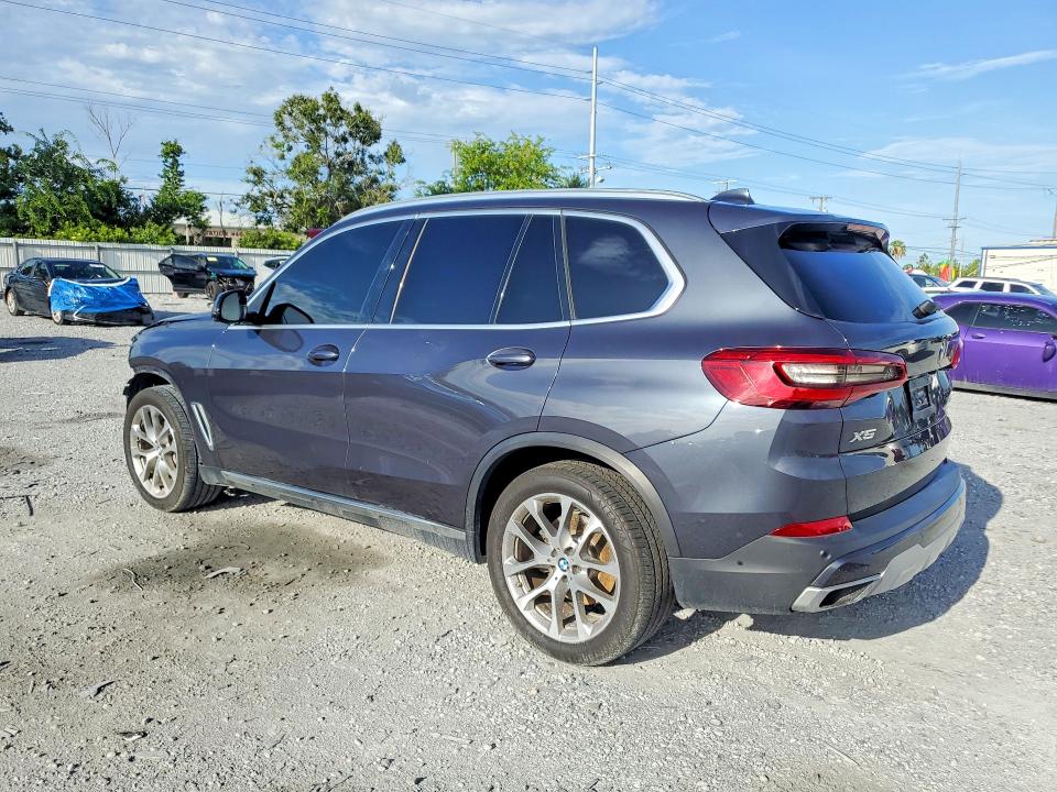 Foto 2 de la subasta – 2020 BMW X5 con VIN 5UXCR4C00L9B60452