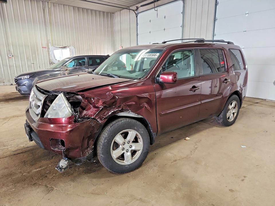 HONDA PILOT 2011 with VIN 5FNYF4H4XBB092769 - Photo from auction