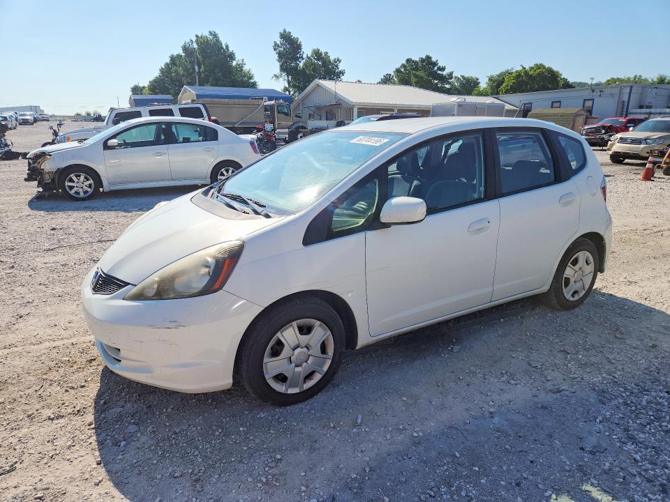 HONDA FIT 2013 with VIN JHMGE8H32DC082233 - Photo from auction