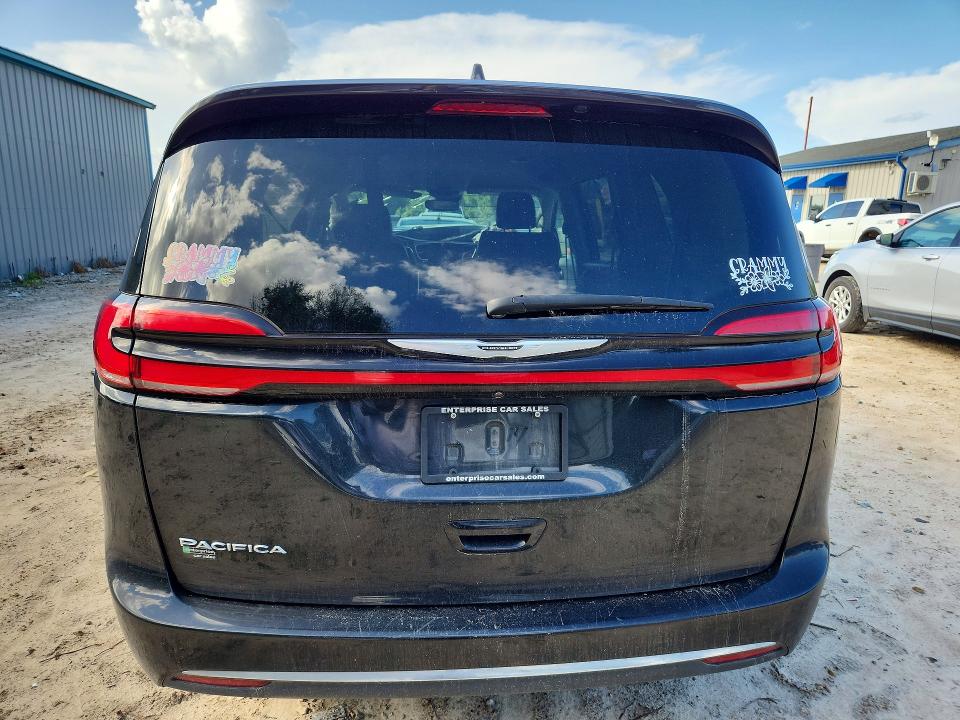 Снимка 6 от търг – 2022 CHRYSLER PACIFICA с VIN 2C4RC1BG8NR191145