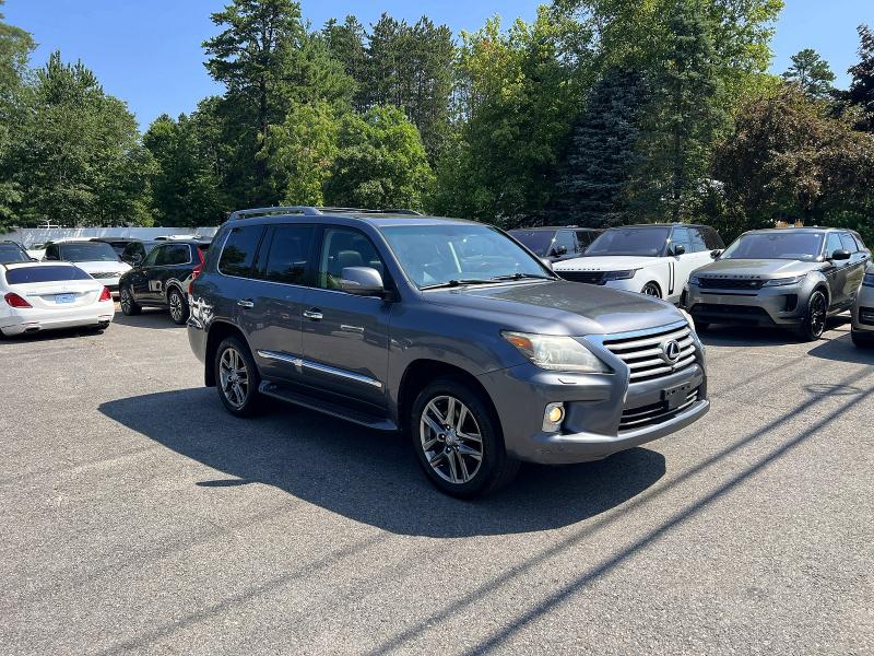 2013 LEXUS LX