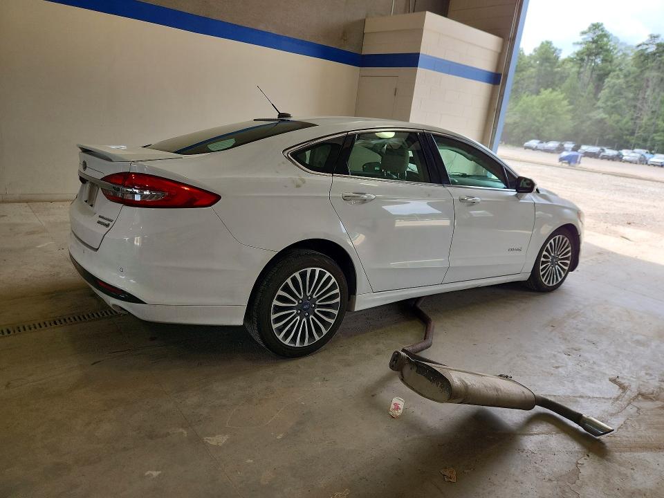 Photo 3 from auction – 2017 FORD FUSION with VIN 3FA6P0RU0HR360026