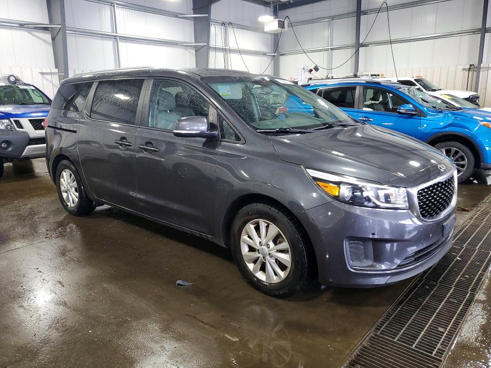 Photo 4 from auction – 2017 KIA SEDONA with VIN KNDMB5C16H6247349