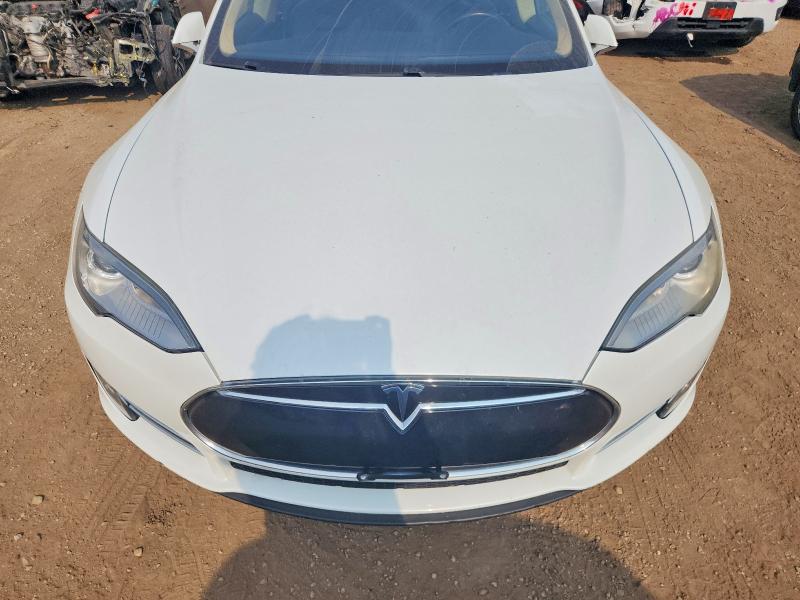 Photo 11 from auction – 2014 TESLA MODEL S with VIN 5YJSA1H16EFP51900
