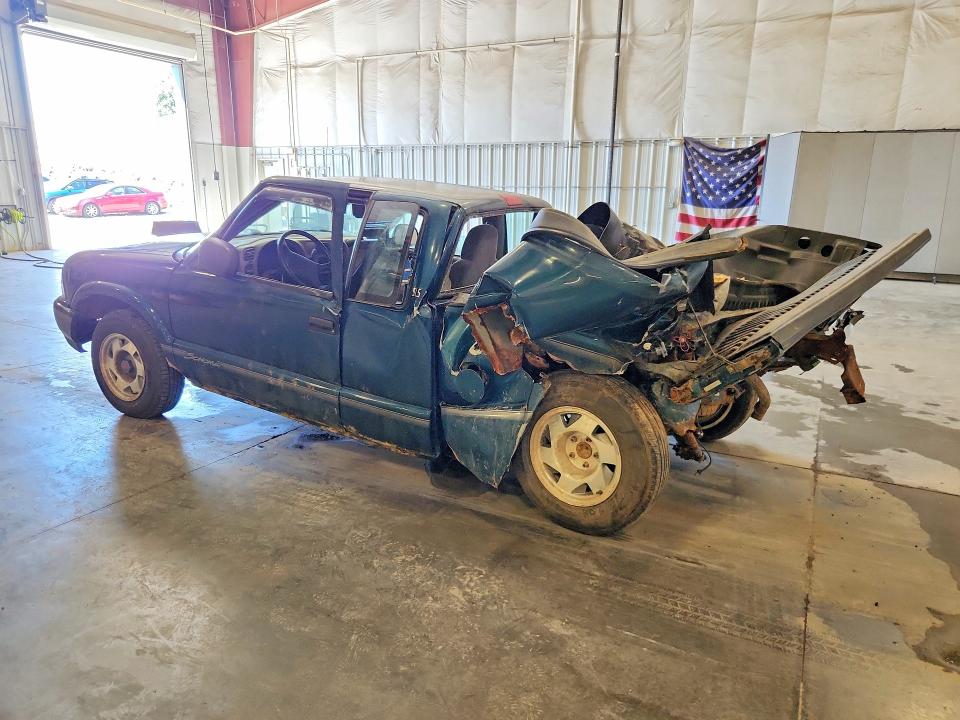 Photo 2 from auction – 1998 GMC SONOMA with VIN 1GTCS194XW8513205