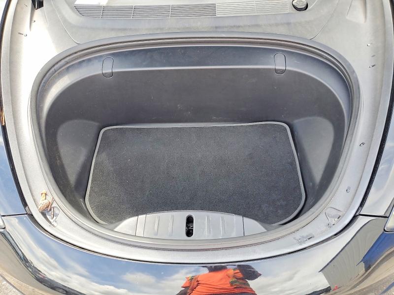 Photo 11 from auction – 2018 TESLA MODEL 3 with VIN 5YJ3E1EA5JF039014