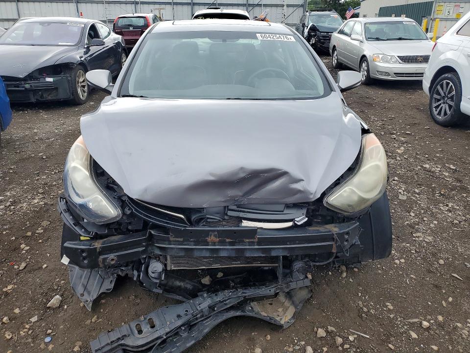 Photo 5 from auction – 2012 HYUNDAI ELANTRA with VIN KMHDH4AE3CU393822