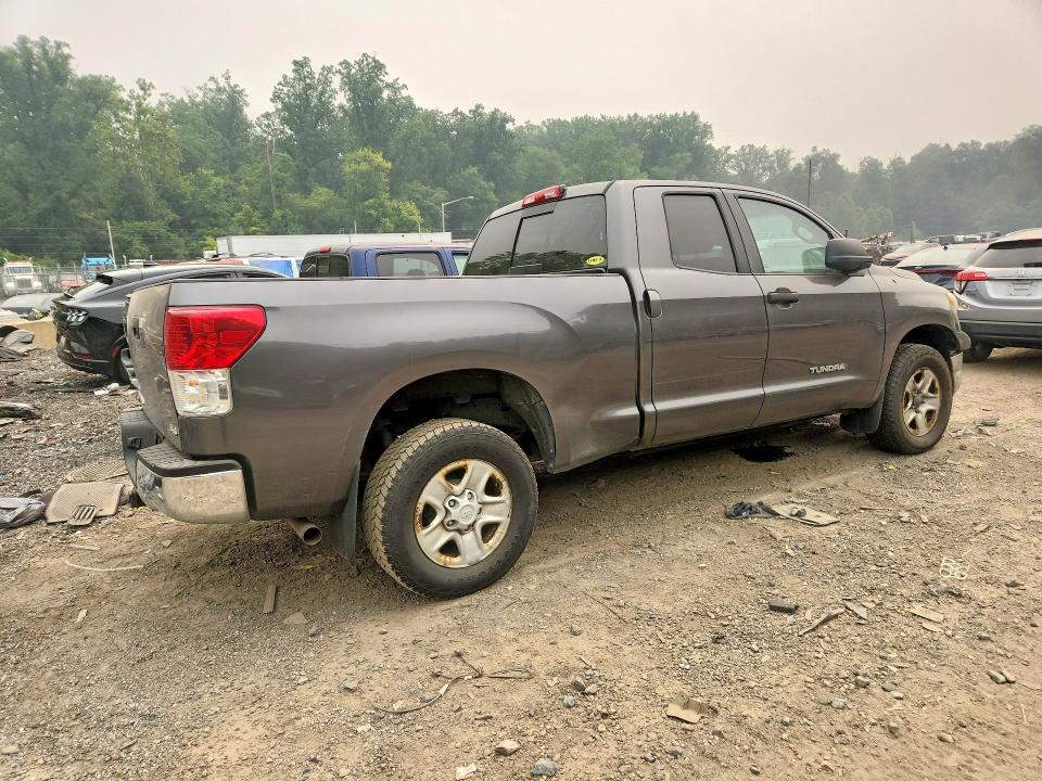 Photo 3 from auction – 2013 TOYOTA TUNDRA with VIN 5TFUM5F1XDX042224