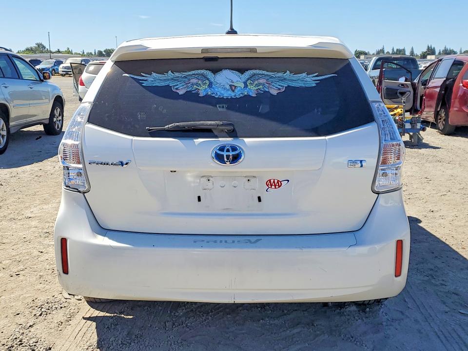 Photo 6 from auction – 2013 TOYOTA PRIUS V with VIN JTDZN3EU4D3223314