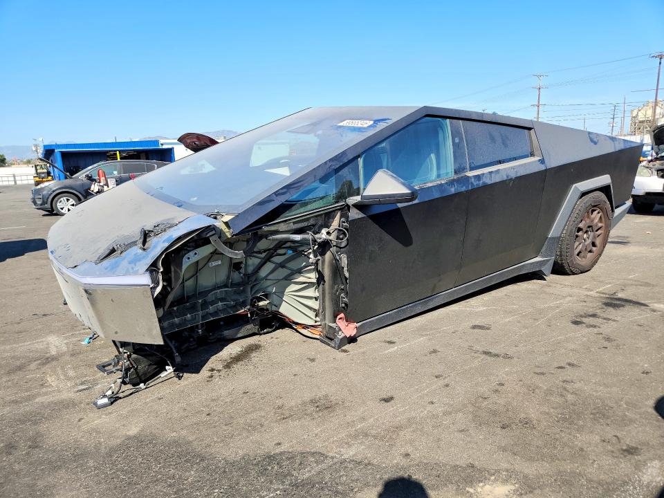 TESLA CYBERTRUCK 2024 con VIN 7G2CEHED4RA020222 - Foto de la subasta