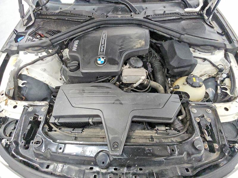 Photo 11 from auction – 2017 BMW 320 with VIN WBA8A9C53HK619488
