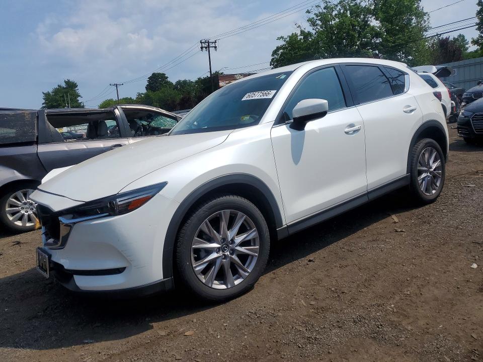 MAZDA CX-5 2020 with VIN JM3KFBDM4L1720942 - Photo from auction