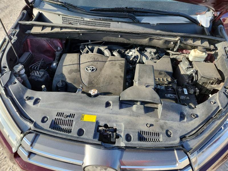 Photo 12 from auction – 2018 TOYOTA HIGHLANDER with VIN 5TDDZRFH6JS865742