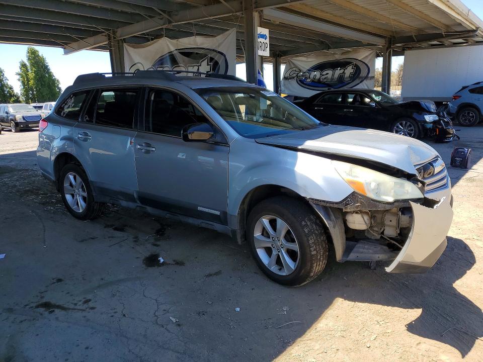 Photo 4 from auction – 2013 SUBARU OUTBACK with VIN 4S4BRDKC0D2282398