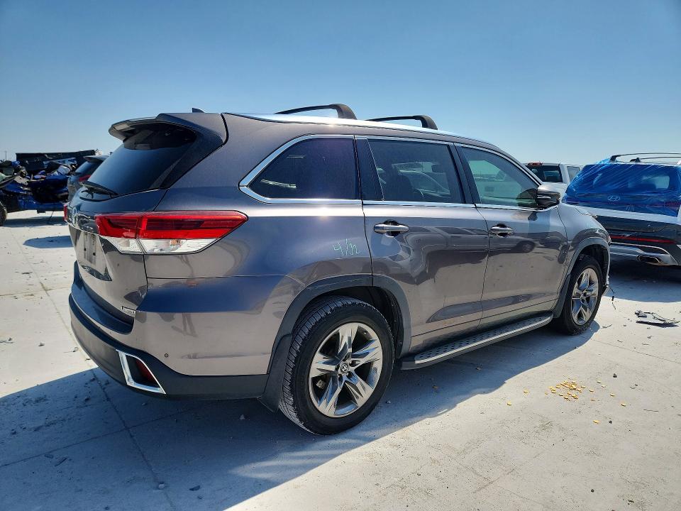 Photo 3 from auction – 2019 TOYOTA HIGHLANDER with VIN 5TDYZRFH3KS319810