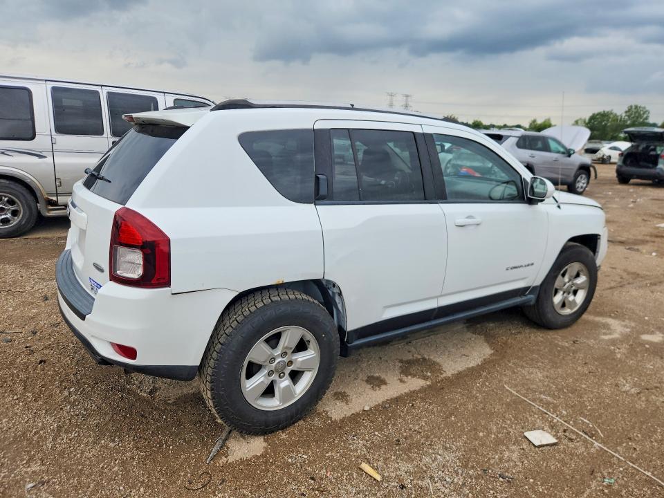 Photo 3 from auction – 2016 JEEP COMPASS with VIN 1C4NJCEA1GD744585