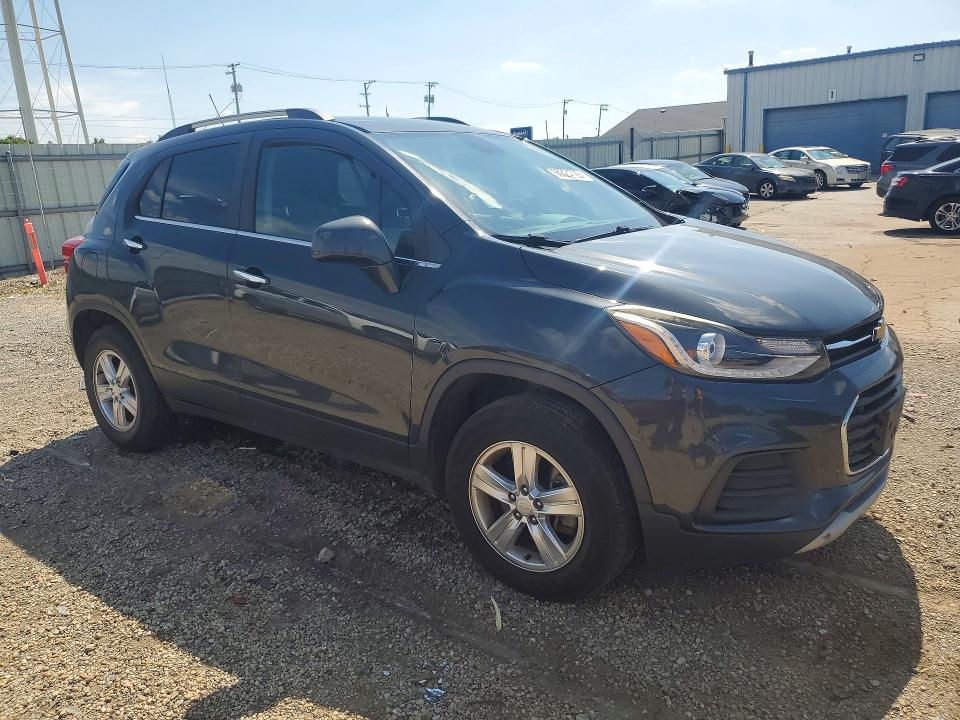 Photo 4 from auction – 2018 CHEVROLET TRAX with VIN 3GNCJPSB2JL286320