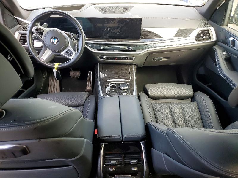 Photo 8 from auction – 2025 BMW X7 with VIN 5UX23EM00S9W95763