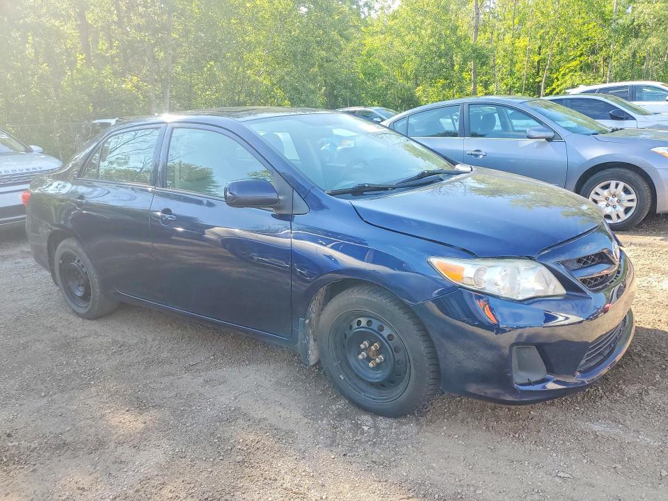 Снимка 4 от търг – 2013 TOYOTA COROLLA с VIN 2T1BU4EEXDC921453