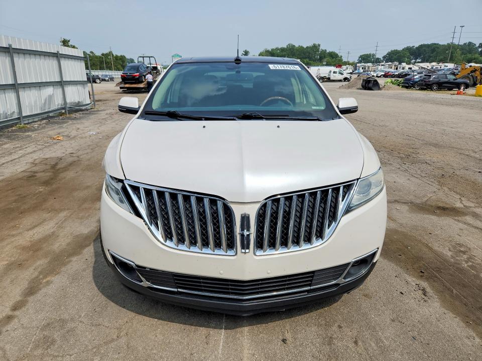 Photo 5 from auction – 2015 LINCOLN MKX with VIN 2LMDJ8JK1FBL33599