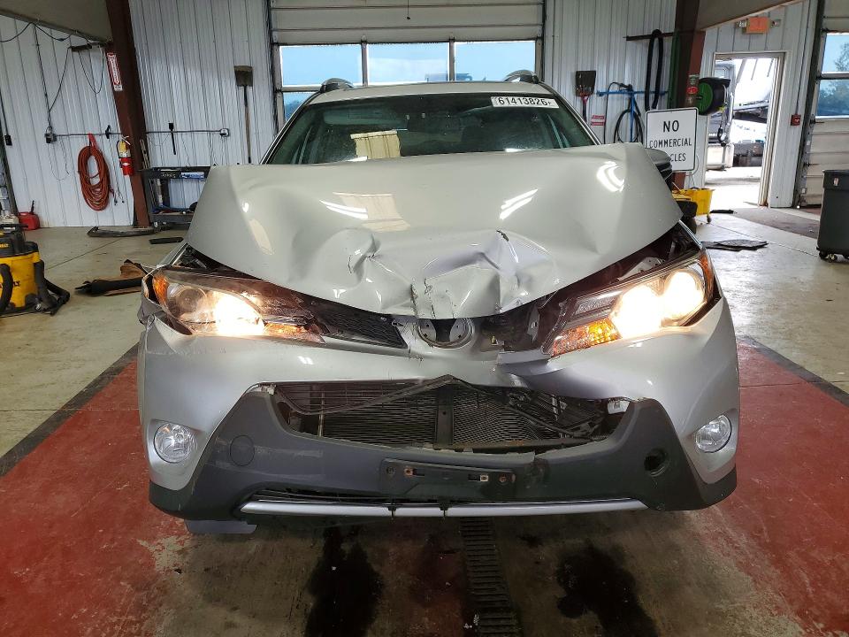 Photo 5 from auction – 2014 TOYOTA RAV4 with VIN 2T3DFREV7EW193789