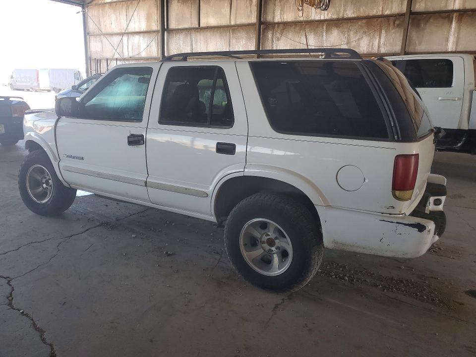 Photo 2 from auction – 2004 CHEVROLET BLAZER with VIN 1GNCS13X24K155933
