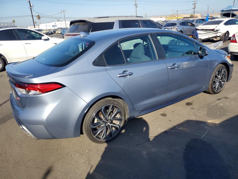 Photo 3 from auction – 2022 TOYOTA COROLLA with VIN 5YFS4MCE5NP106758