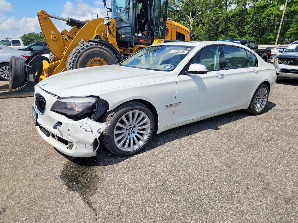 BMW 750 2012 with VIN WBAKB8C54CC963587 - Photo from auction