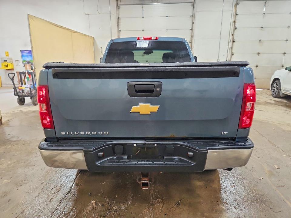 Photo 6 from auction – 2013 CHEVROLET SILVERADO with VIN 1GCRKSE78DZ336662