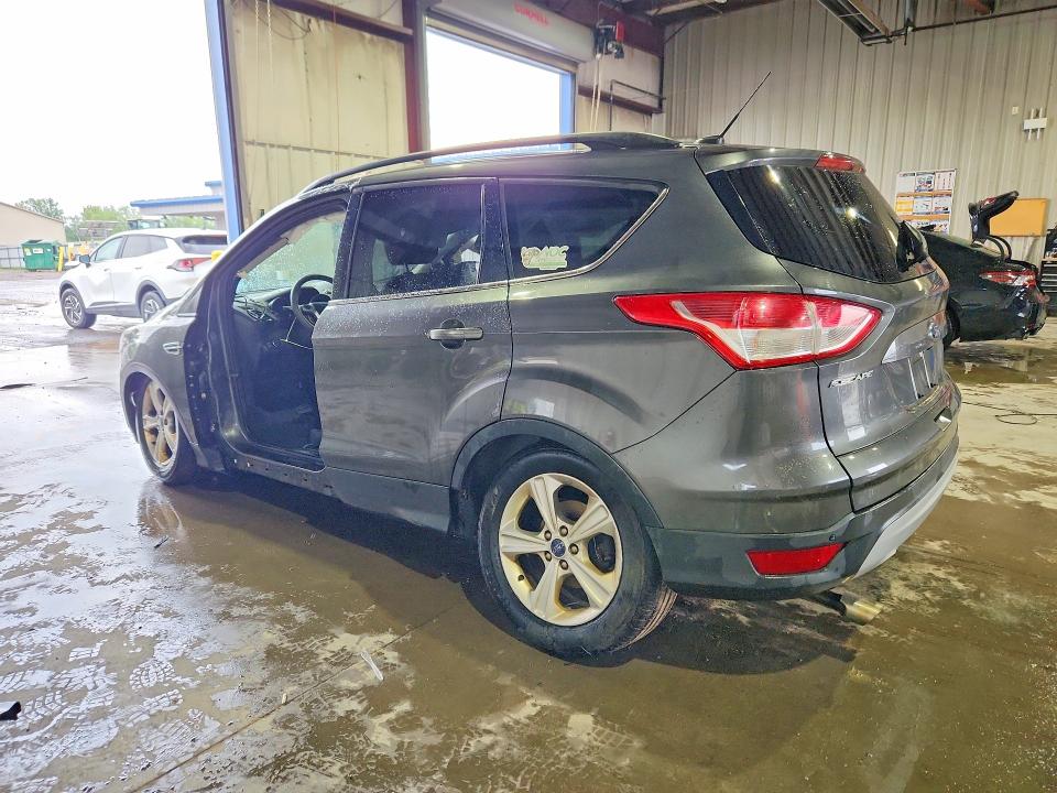 Photo 2 from auction – 2016 FORD ESCAPE with VIN 1FMCU9G93GUC49417