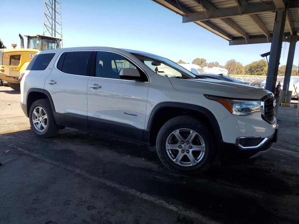 صورة رقم 4 من المزاد - 2017 GMC ACADIA مع VIN 1GKKNKLA2HZ305327