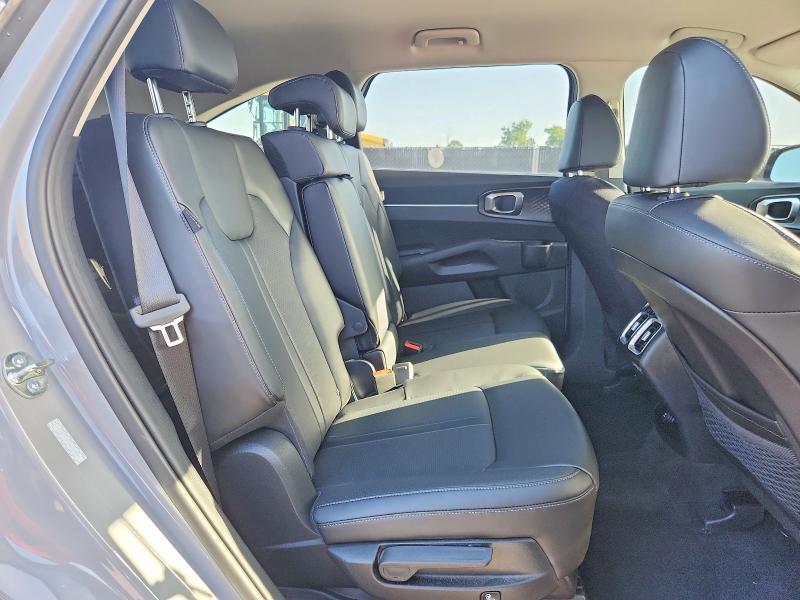 Photo 11 from auction – 2026 KIA SORENTO with VIN 5XYRL4JC6TG427809