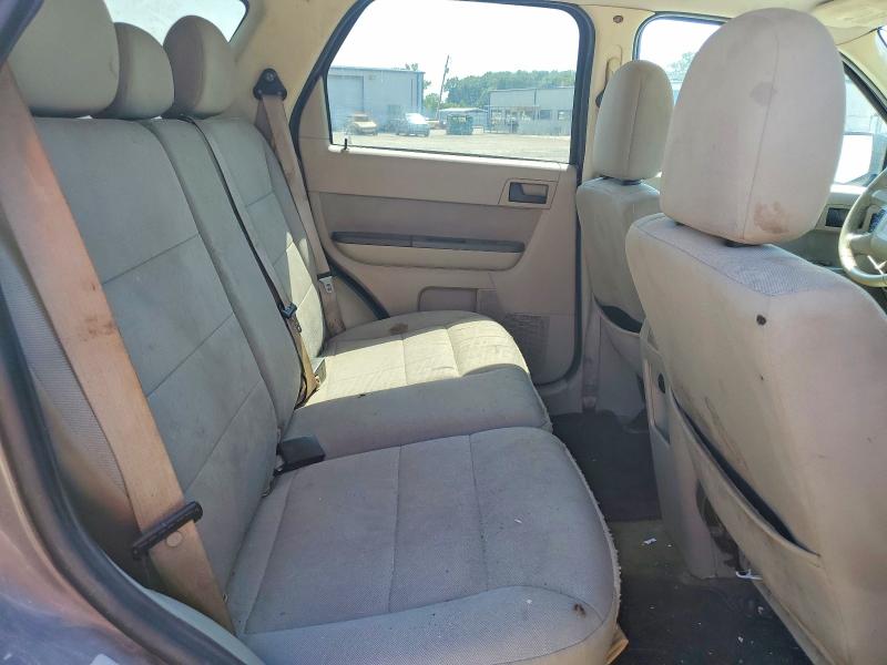 Photo 11 from auction – 2011 FORD ESCAPE with VIN 1FMCU0DG1BKC70995