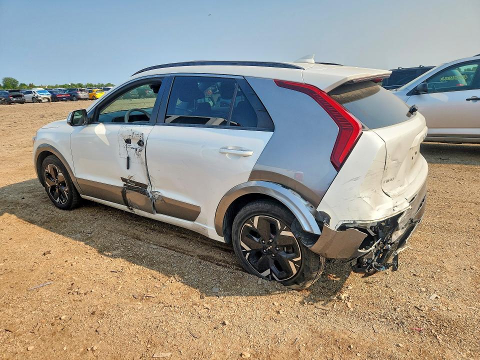 Photo 2 from auction – 2023 KIA NIRO with VIN KNDCT3L13P5013865