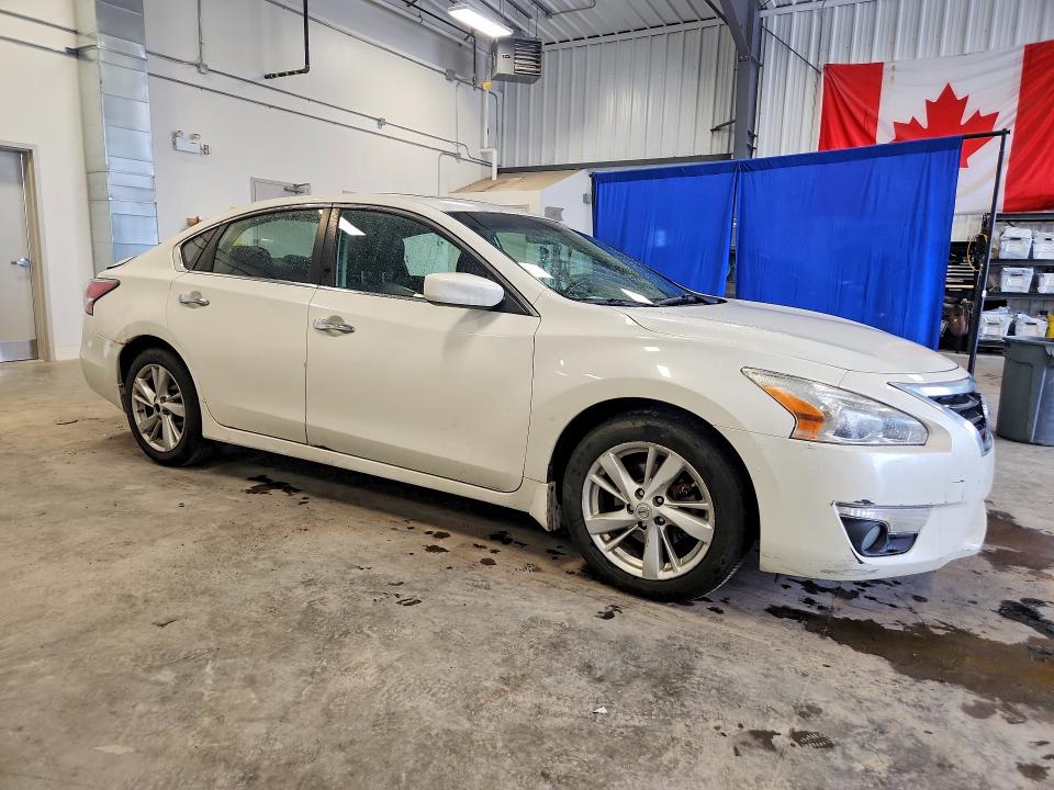 Photo 4 from auction – 2015 NISSAN ALTIMA with VIN 1N4AL3AP9FN867391