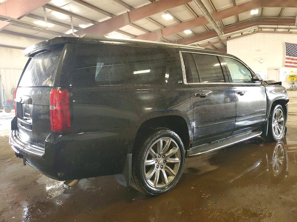 Photo 3 from auction – 2015 CHEVROLET SUBURBAN with VIN 1GNSKKKC3FR124832