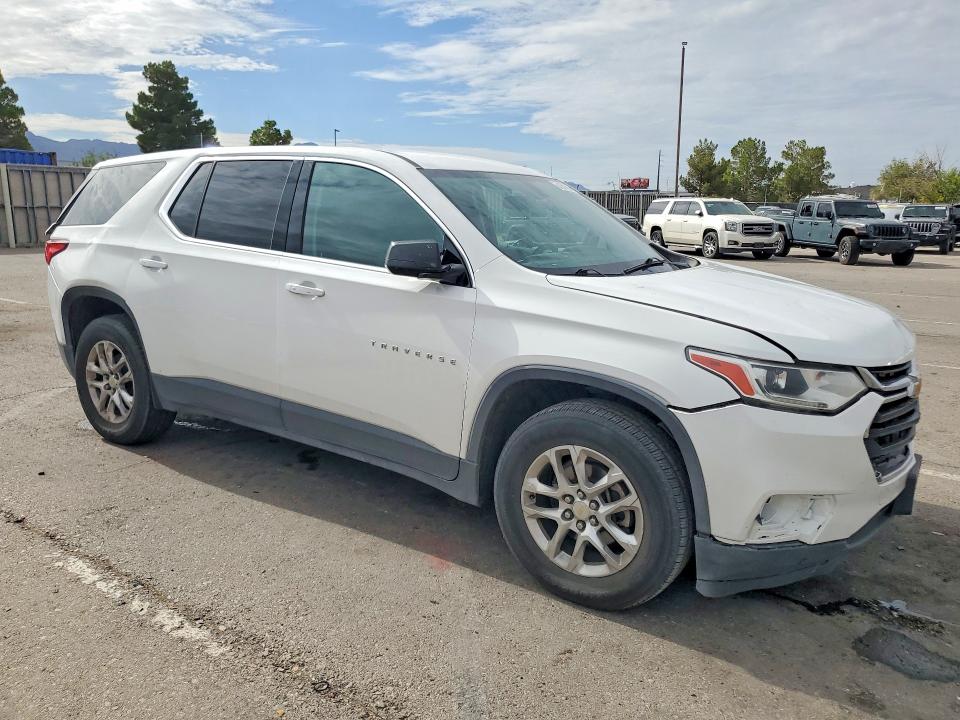 Photo 4 from auction – 2018 CHEVROLET TRAVERSE with VIN 1GNERFKW9JJ215976