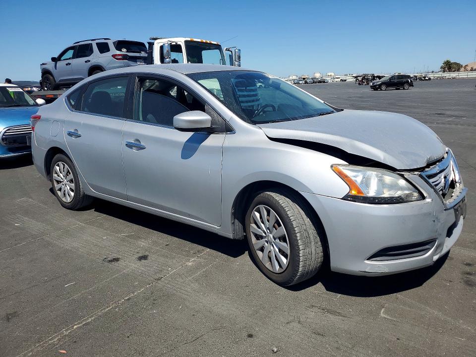 Photo 4 from auction – 2014 NISSAN SENTRA with VIN 3N1AB7AP5EY235724