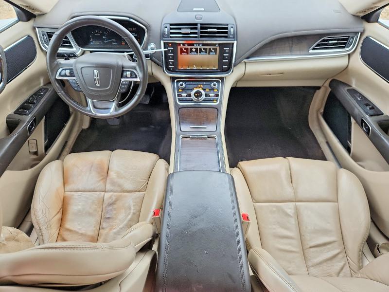 Photo 8 from auction – 2017 LINCOLN CONTINENTAL with VIN 1LN6L9SK6H5617420