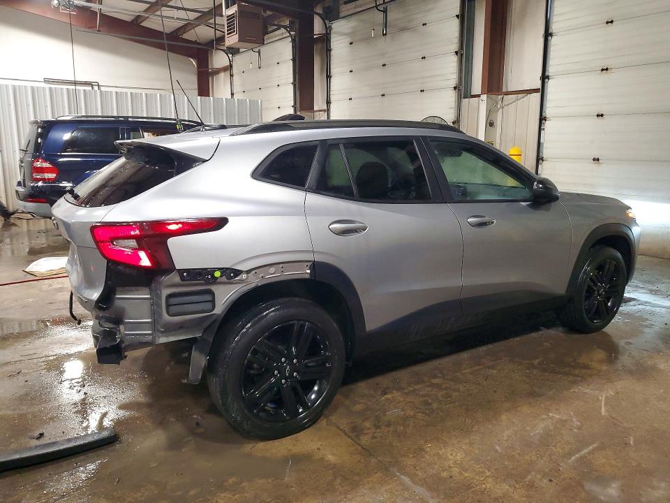 Photo 3 from auction – 2024 CHEVROLET TRAX with VIN KL77LKE28RC066252