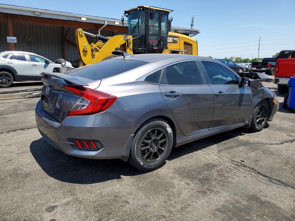 Photo 3 from auction – 2018 HONDA CIVIC with VIN JHMFC1F74JX021291