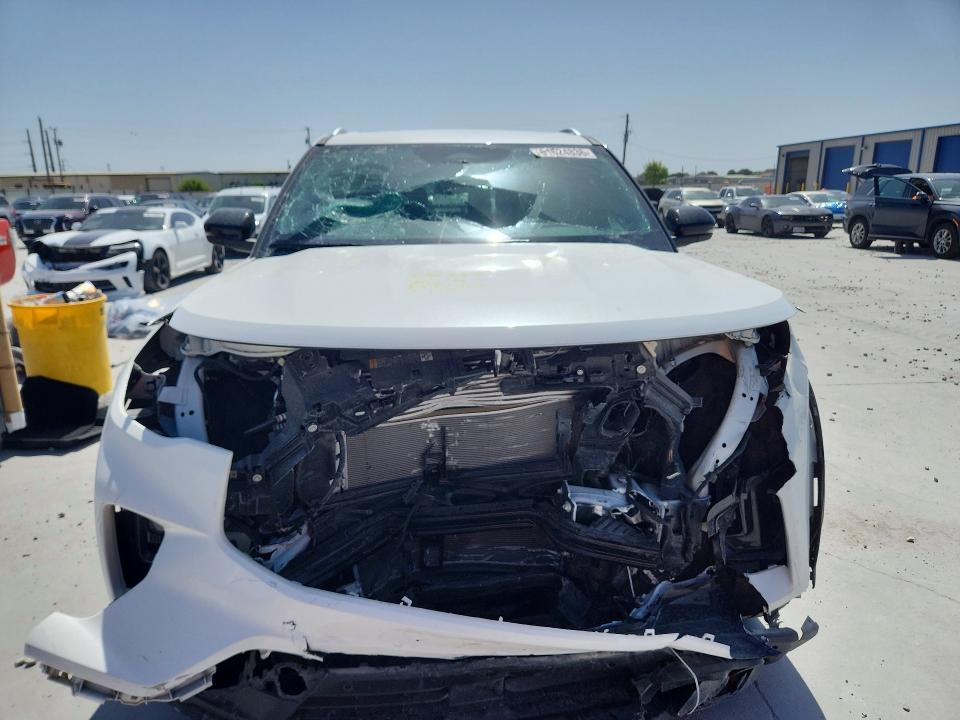 Photo 5 from auction – 2025 FORD EXPLORER with VIN 1FMWK8HC4SGC79055