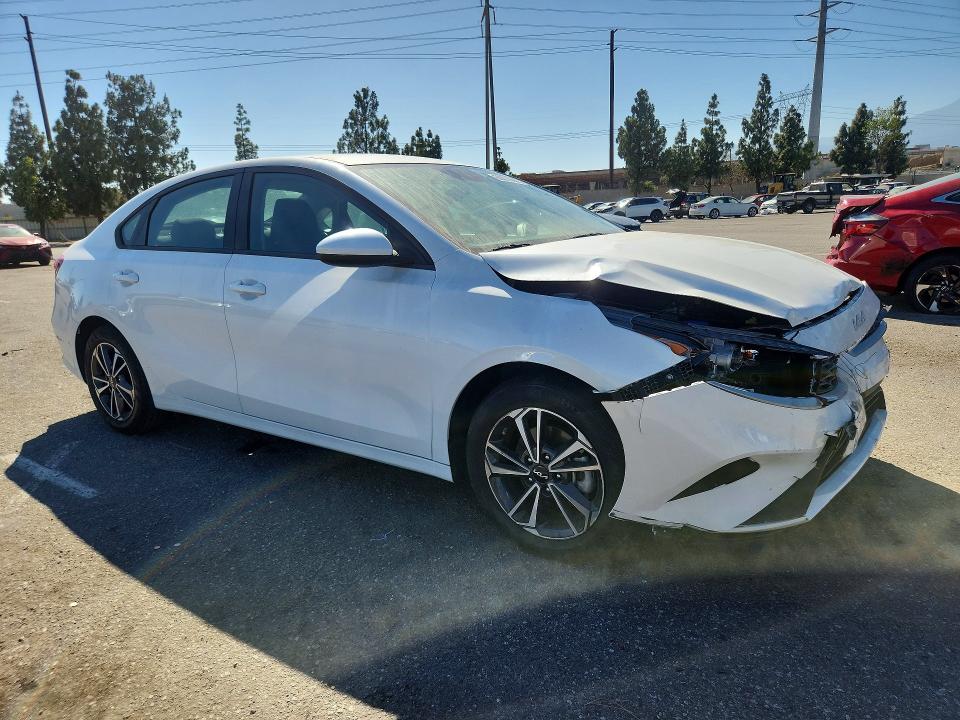 Photo 4 from auction – 2023 KIA FORTE with VIN 3KPF24AD8PE690725