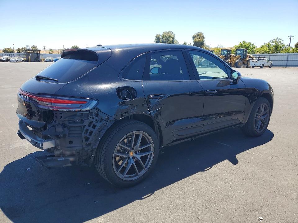 Photo 3 from auction – 2023 PORSCHE MACAN with VIN WP1AA2A54PLB00228