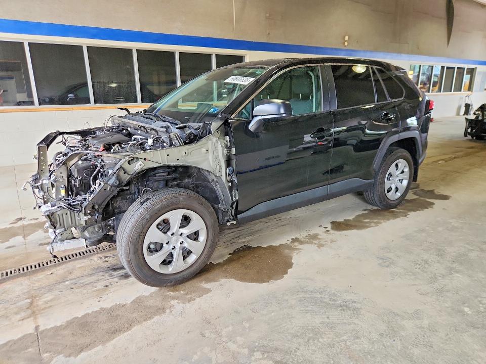 TOYOTA RAV4 2024 مع رقم تعريف المركبة 2T3F1RFV4RC470461 - صورة من المزاد