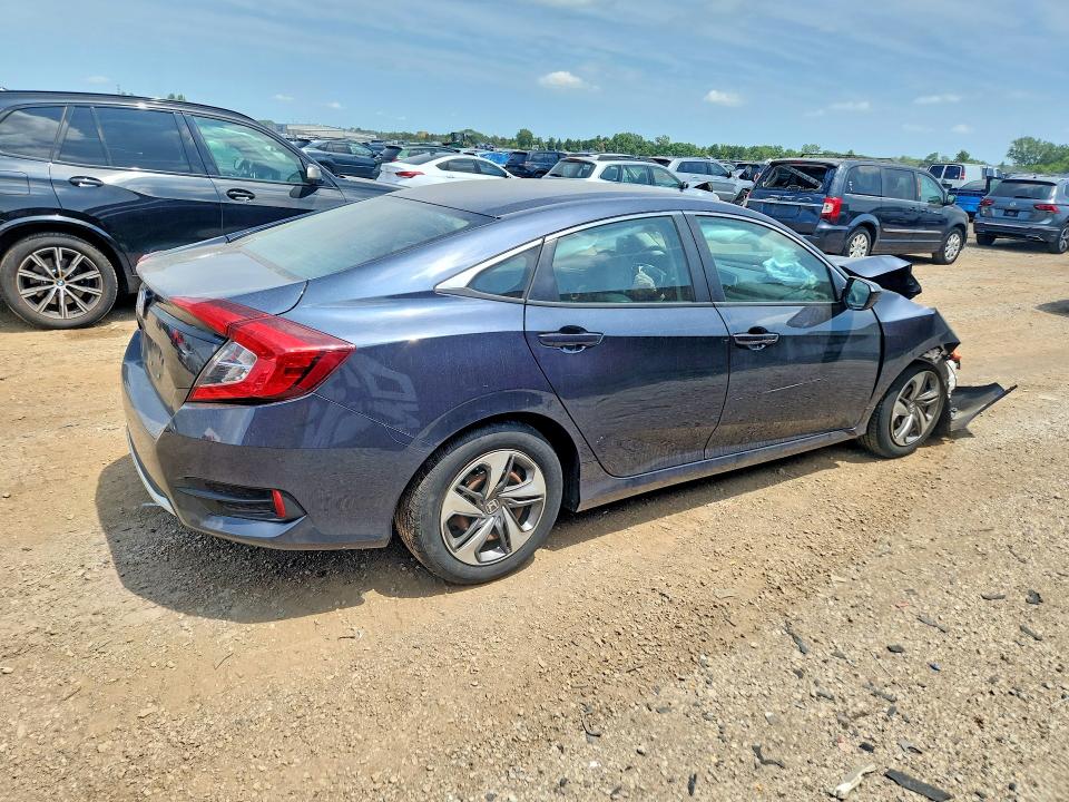 Photo 3 from auction – 2019 HONDA CIVIC with VIN 2HGFC2F61KH553619