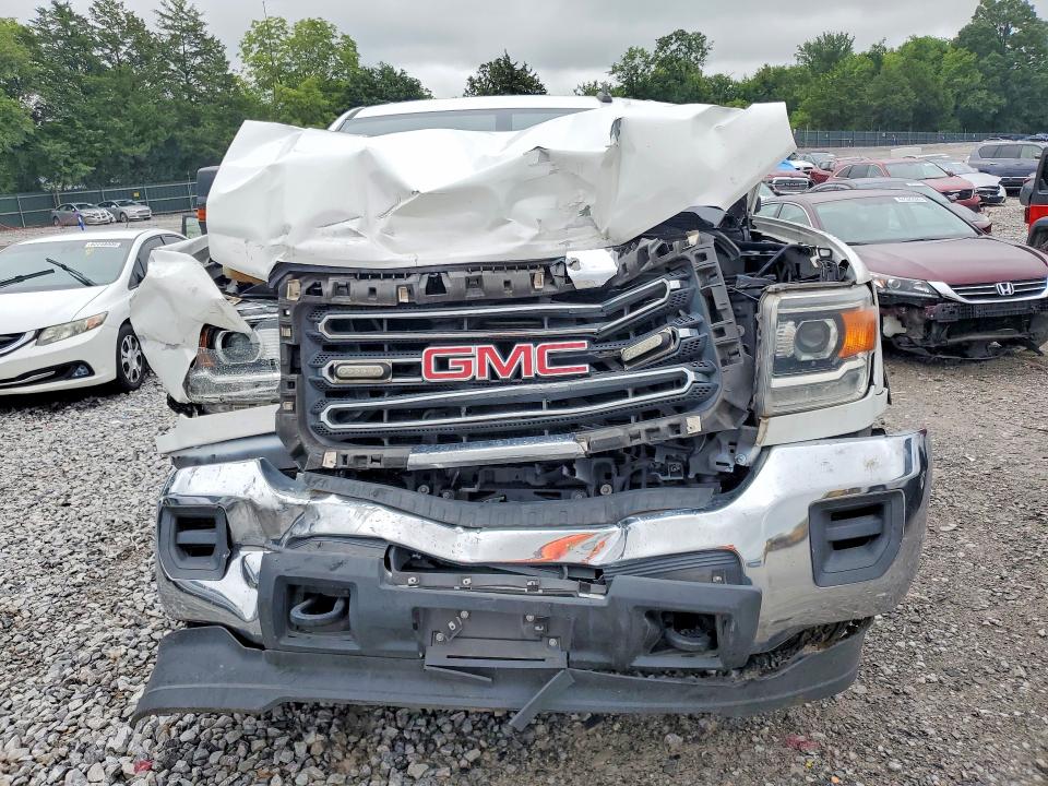Photo 5 from auction – 2018 GMC SIERRA with VIN 1GT12REG4JF200824