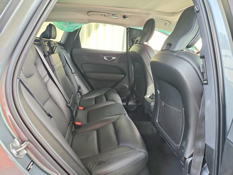 Photo 11 from auction – 2021 VOLVO XC60 with VIN YV4102DK4M1759968