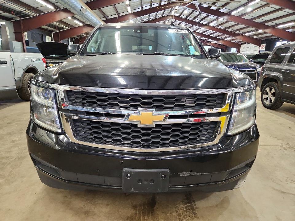 Photo 5 from auction – 2015 CHEVROLET SUBURBAN with VIN 1GNSKJKC8FR547643